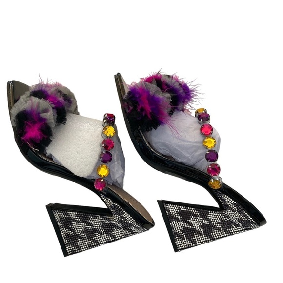 BETSY JOHNSON Gorgeous High Heel Strap Bedazzled Slip On Shoes 8 1/2 BNWT - Picture 3 of 9